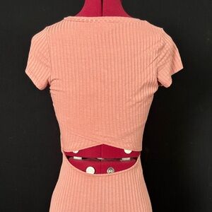 Elegant Pink Ribbed Dress w Back Cut-Out